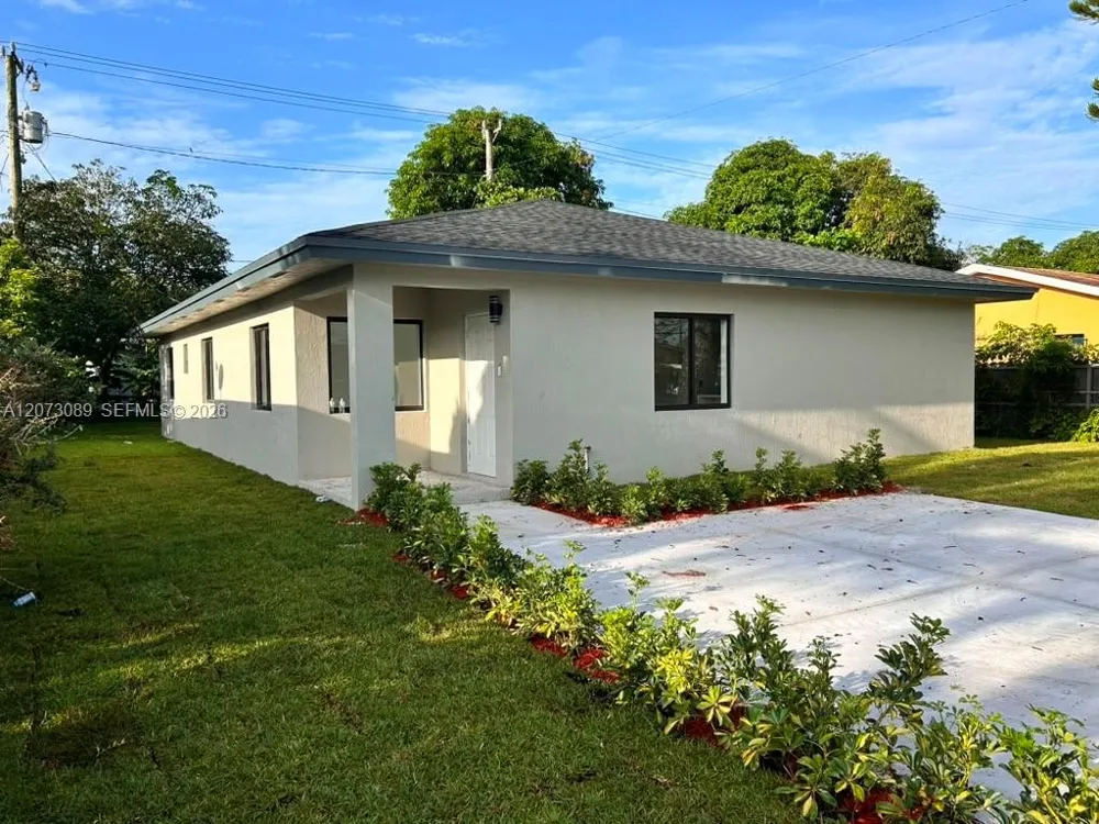 2950 NW 93 ST Miami, FL 33147