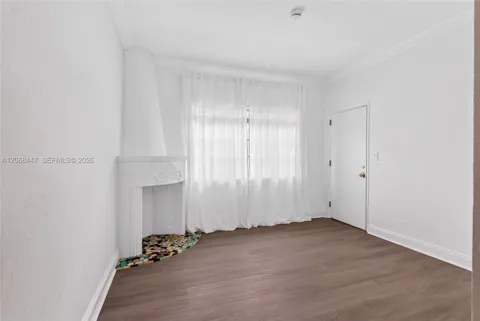 1341 Meridian Ave #202