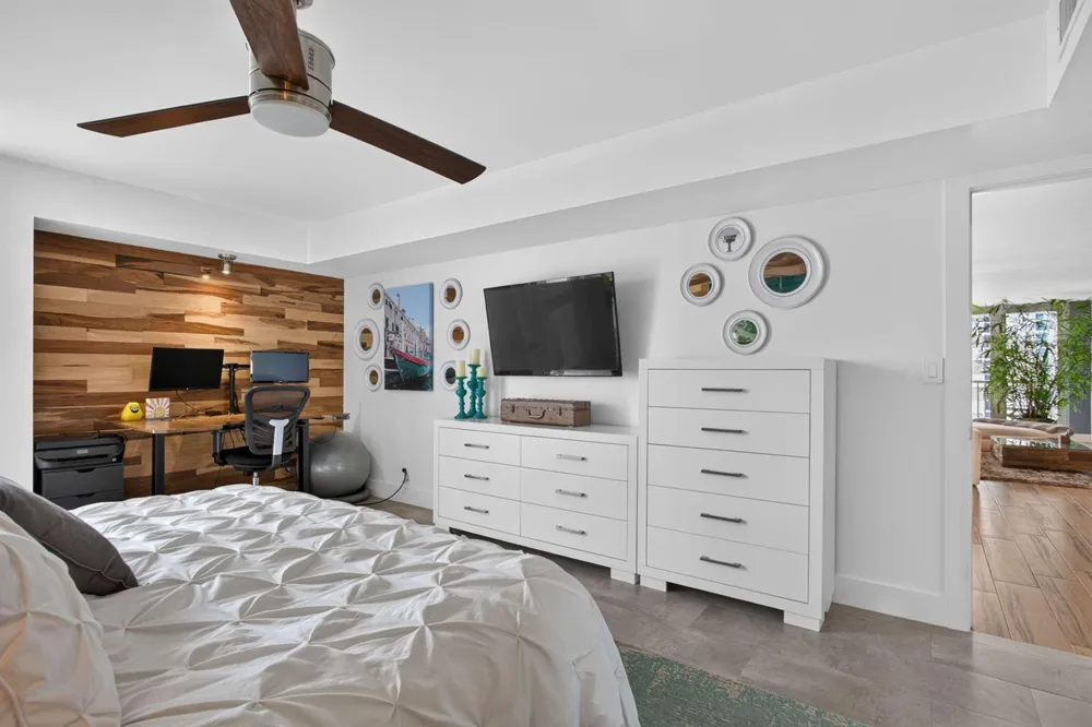 1370 S OCEAN BOULEVARD #1705 Pompano Beach, FL 33062