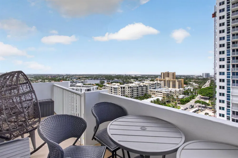1370 S OCEAN BOULEVARD #1705 Pompano Beach, FL 33062
