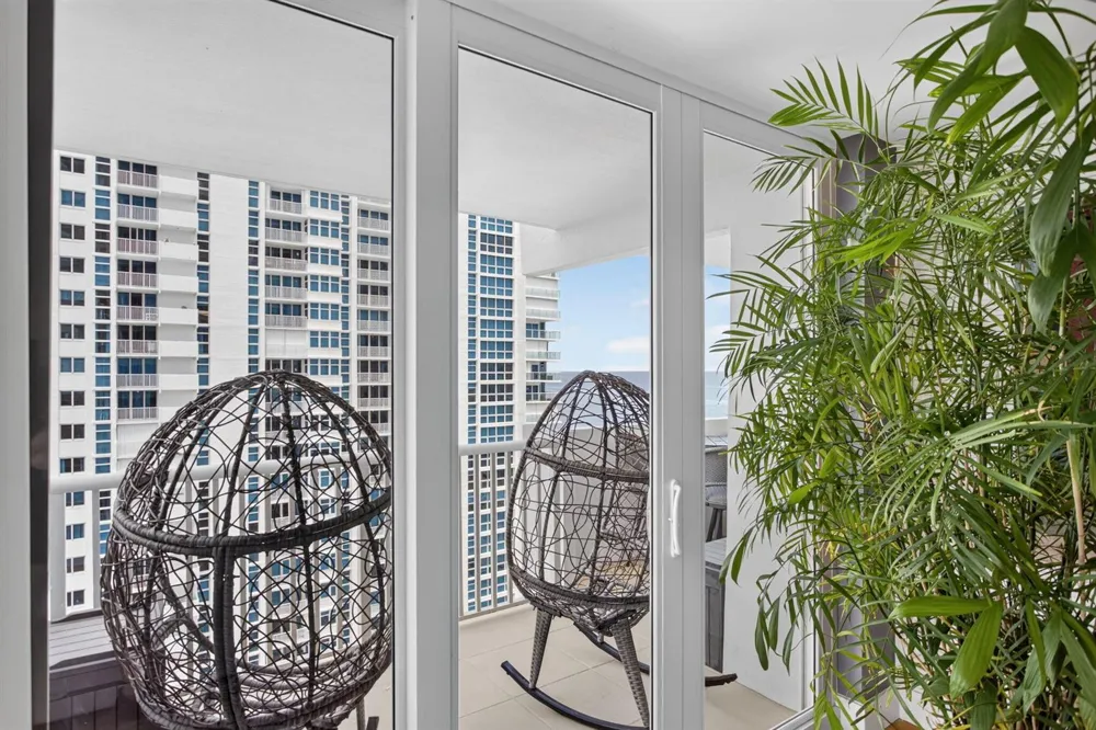 1370 S OCEAN BOULEVARD #1705 Pompano Beach, FL 33062