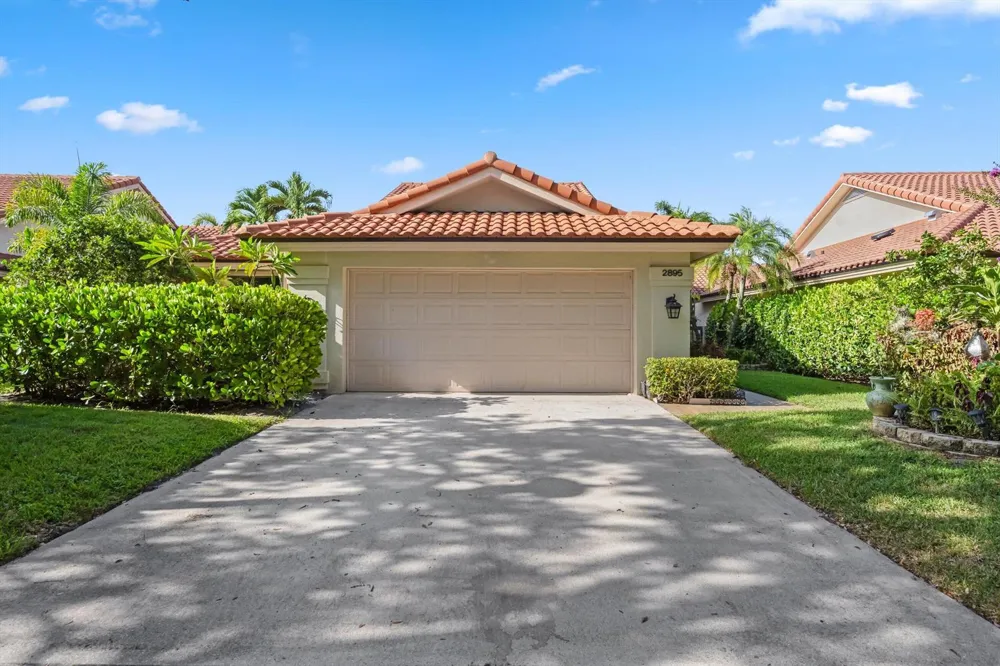2895 FARRAGUT LANE West Palm Beach, FL 33409