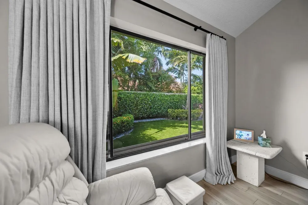 2895 FARRAGUT LANE West Palm Beach, FL 33409