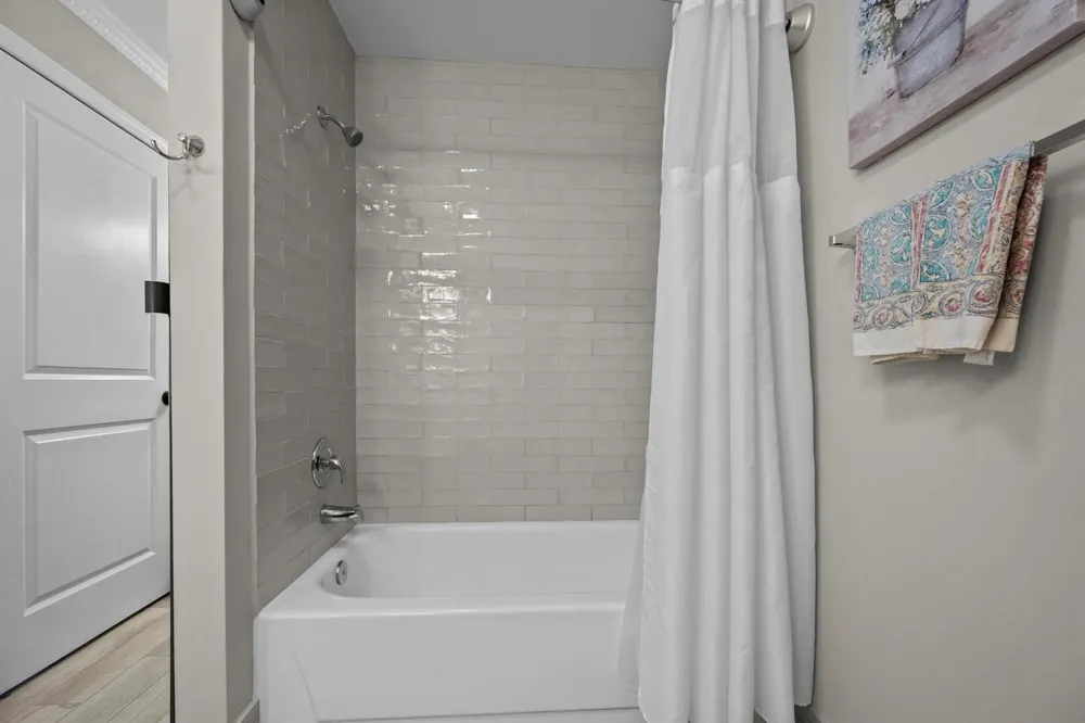 2895 FARRAGUT LANE West Palm Beach, FL 33409