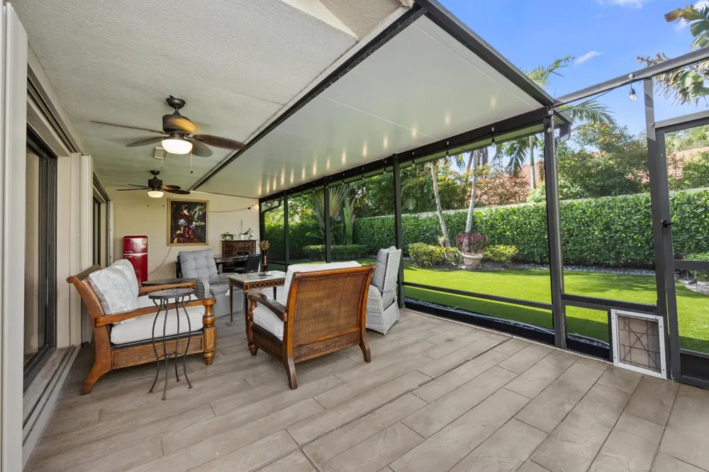 2895 FARRAGUT LANE West Palm Beach, FL 33409