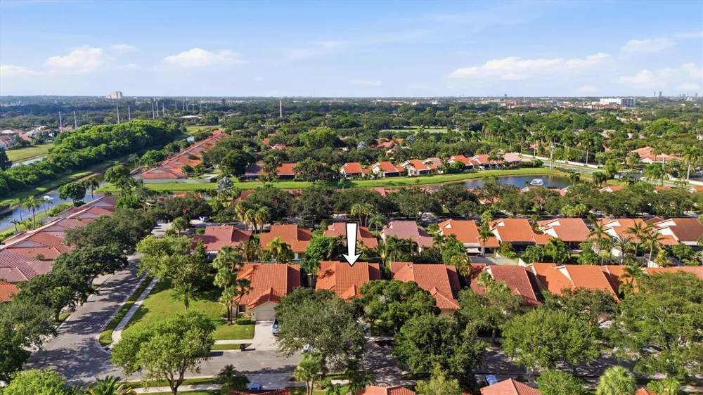 2895 FARRAGUT LANE West Palm Beach, FL 33409