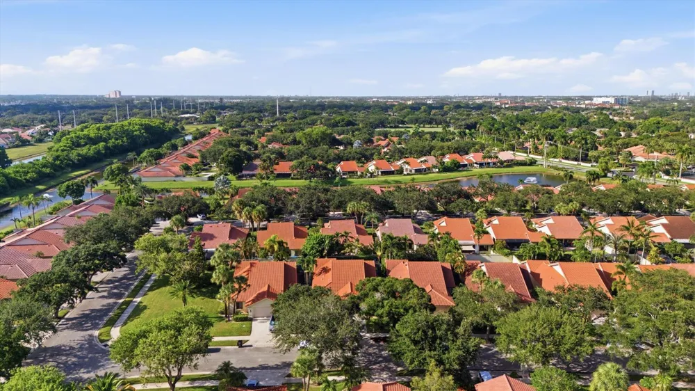 2895 FARRAGUT LANE West Palm Beach, FL 33409