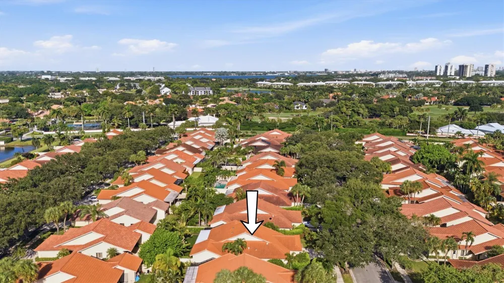2895 FARRAGUT LANE West Palm Beach, FL 33409