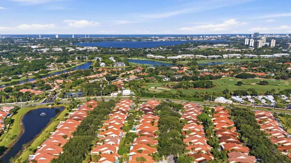 2895 FARRAGUT LANE West Palm Beach, FL 33409