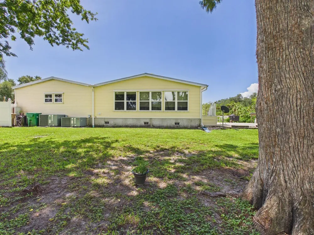 501 NE 8TH AVENUE Okeechobee, FL 34972