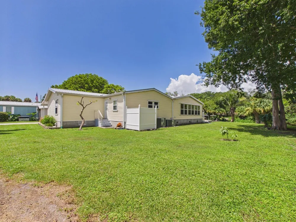 501 NE 8TH AVENUE Okeechobee, FL 34972