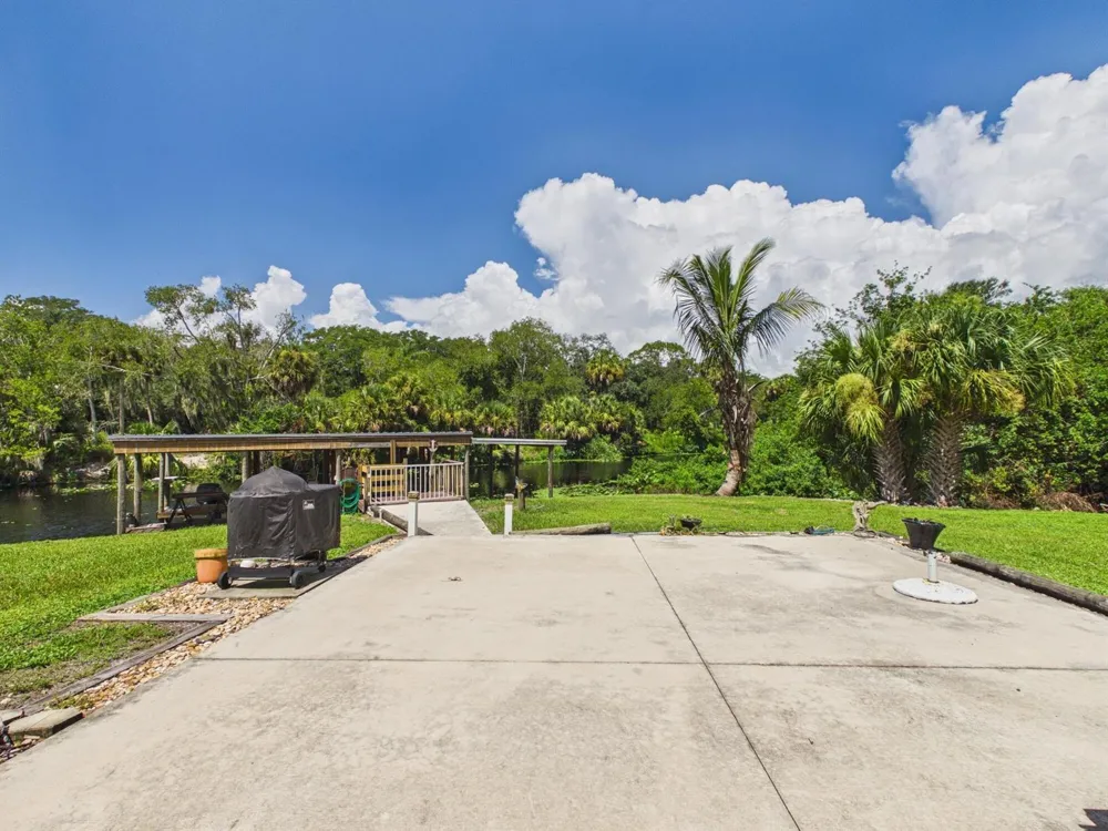 501 NE 8TH AVENUE Okeechobee, FL 34972
