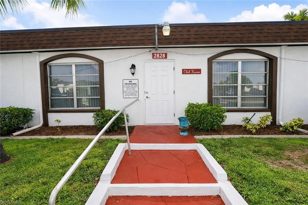 2828 Jackson Street #C5 Fort Myers, FL 33901
