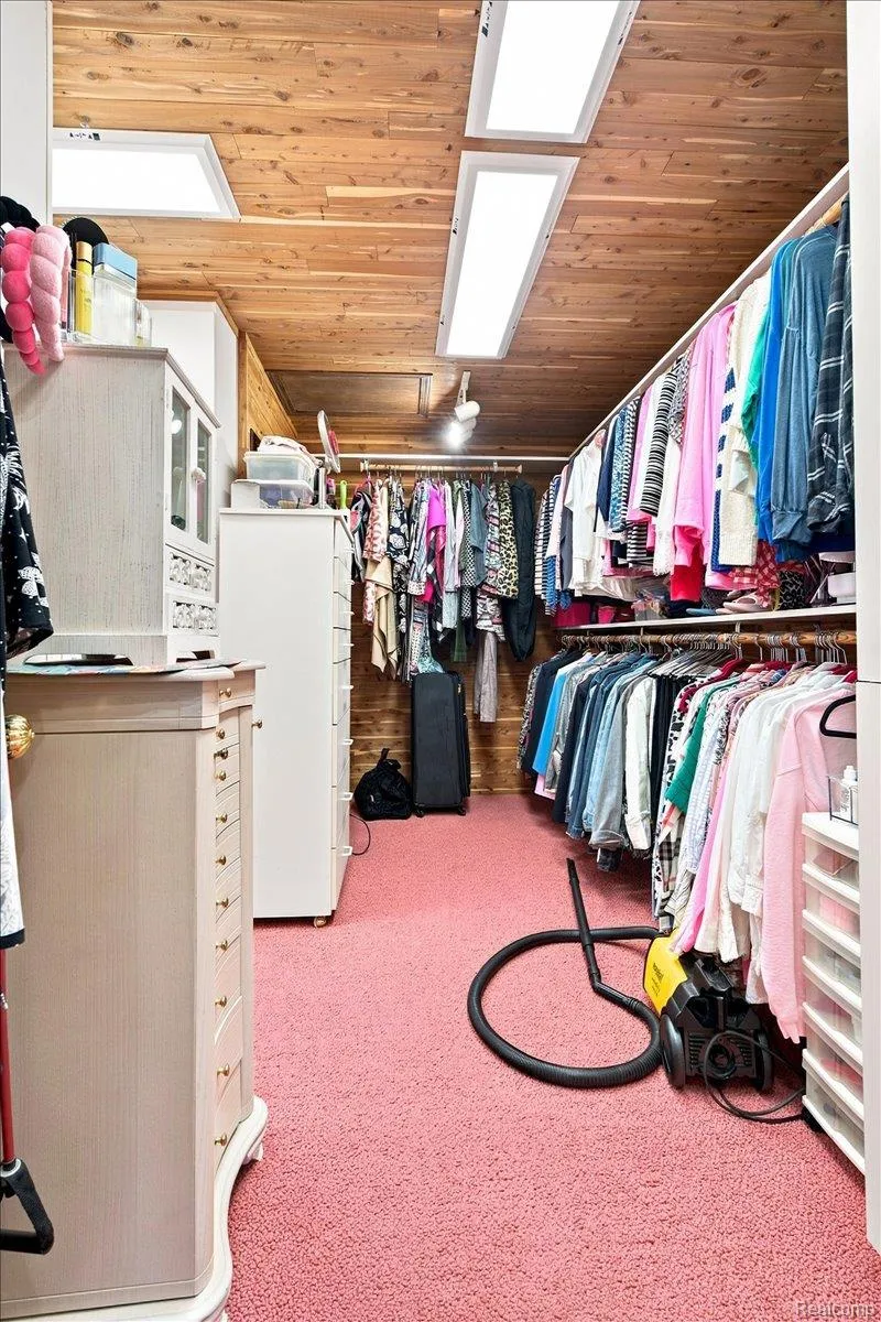 4108 Gratiot Avenue Port Huron City, MI 48060