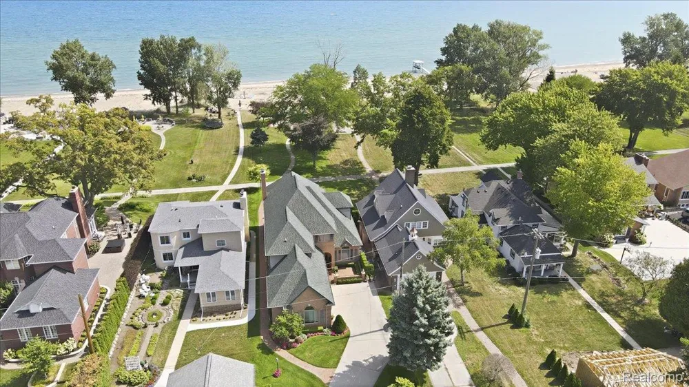 4108 Gratiot Avenue Port Huron City, MI 48060