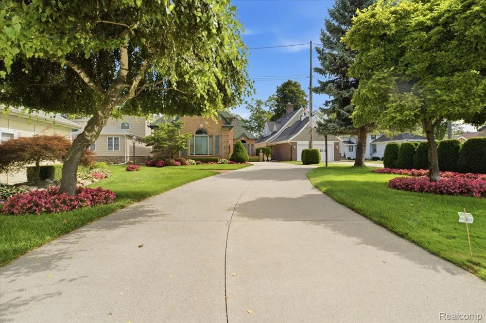 4108 Gratiot Avenue Port Huron City, MI 48060