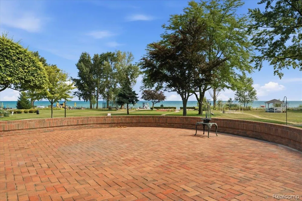 4108 Gratiot Avenue Port Huron City, MI 48060