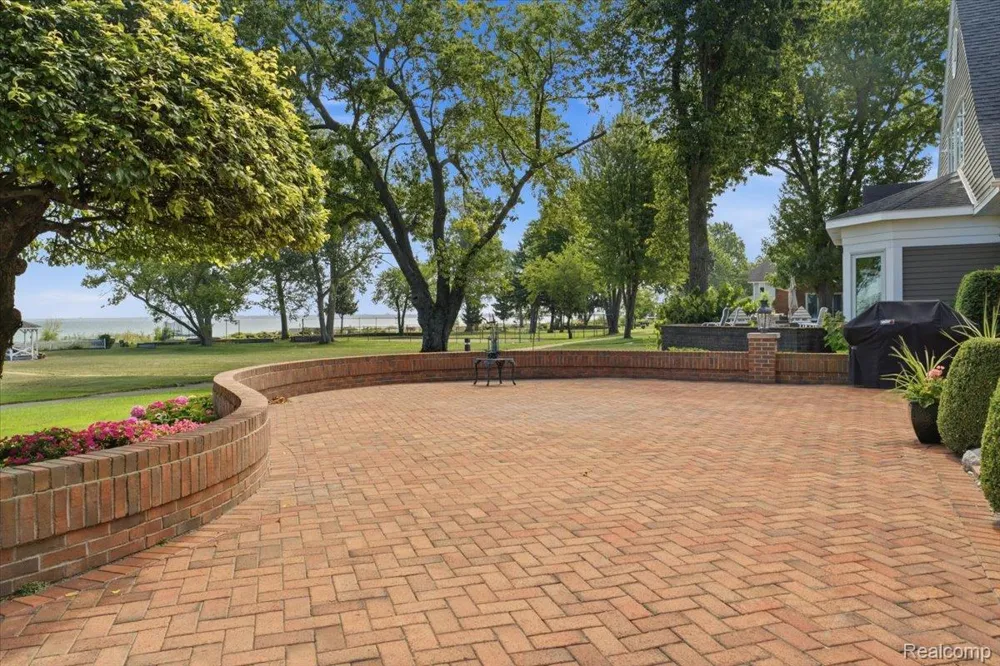 4108 Gratiot Avenue Port Huron City, MI 48060