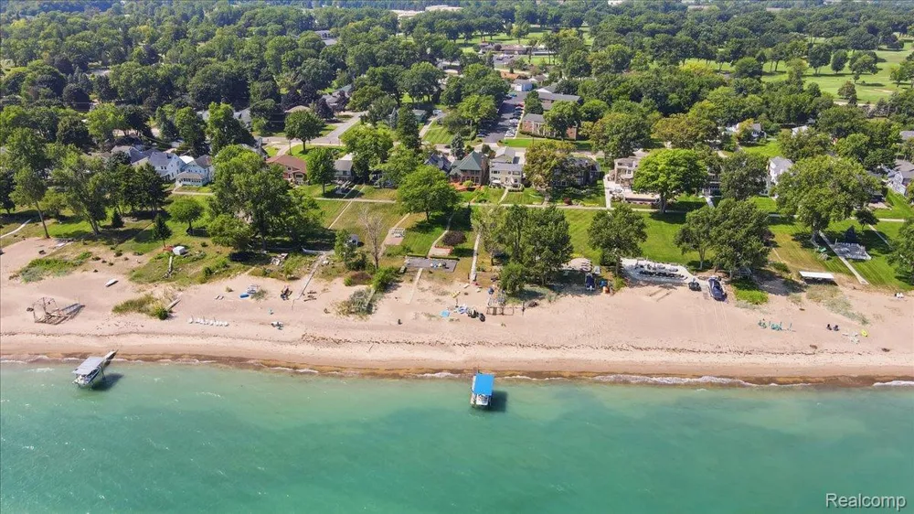 4108 Gratiot Avenue Port Huron City, MI 48060