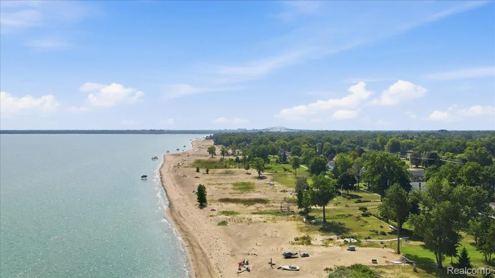 4108 Gratiot Avenue Port Huron City, MI 48060