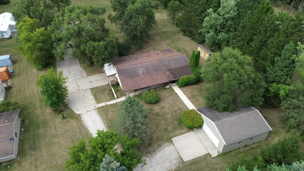 6119 Howard City Edmore Road Richland Township, MI 48891