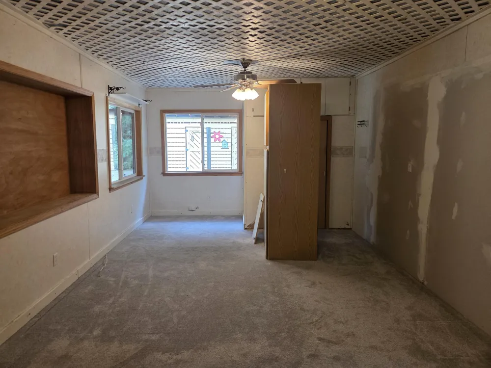 6119 Howard City Edmore Road Richland Township, MI 48891