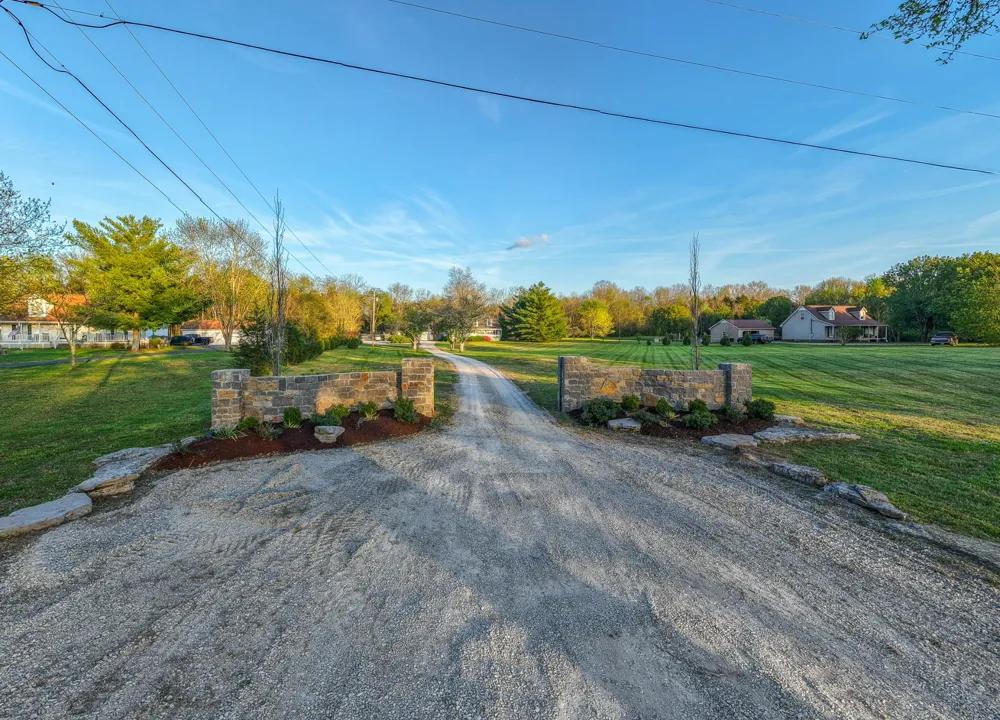 1737 Verona Caney Rd Lewisburg, TN 37091