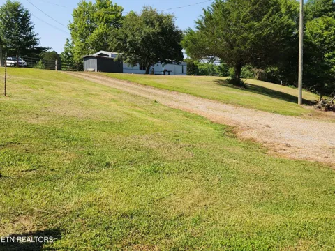 2738 Highway 39w