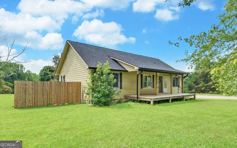 1120 Blair RD Mount Airy, GA 30563