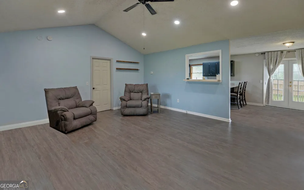 1120 Blair RD Mount Airy, GA 30563
