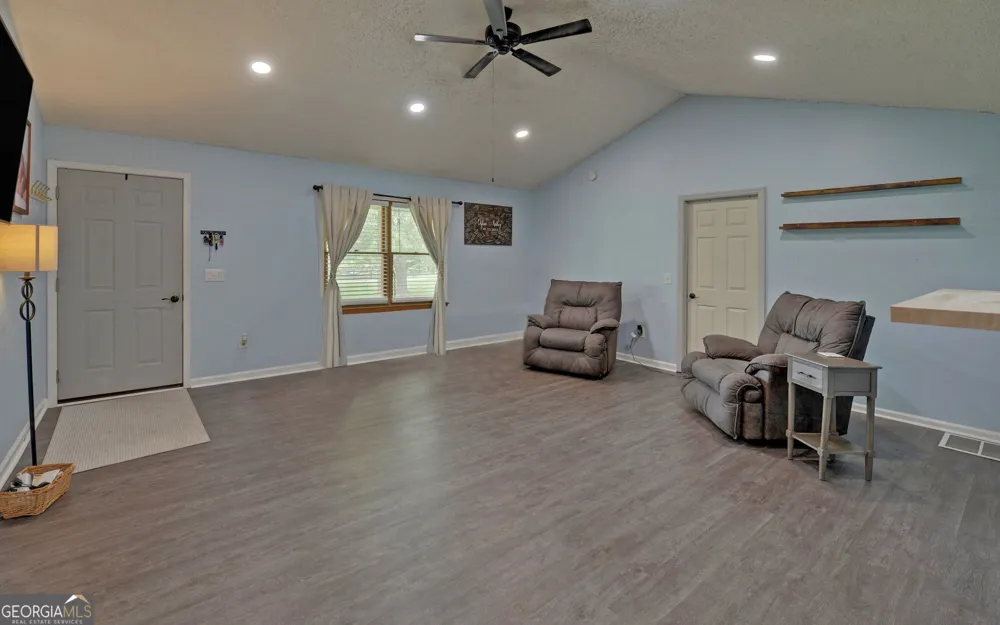 1120 Blair RD Mount Airy, GA 30563
