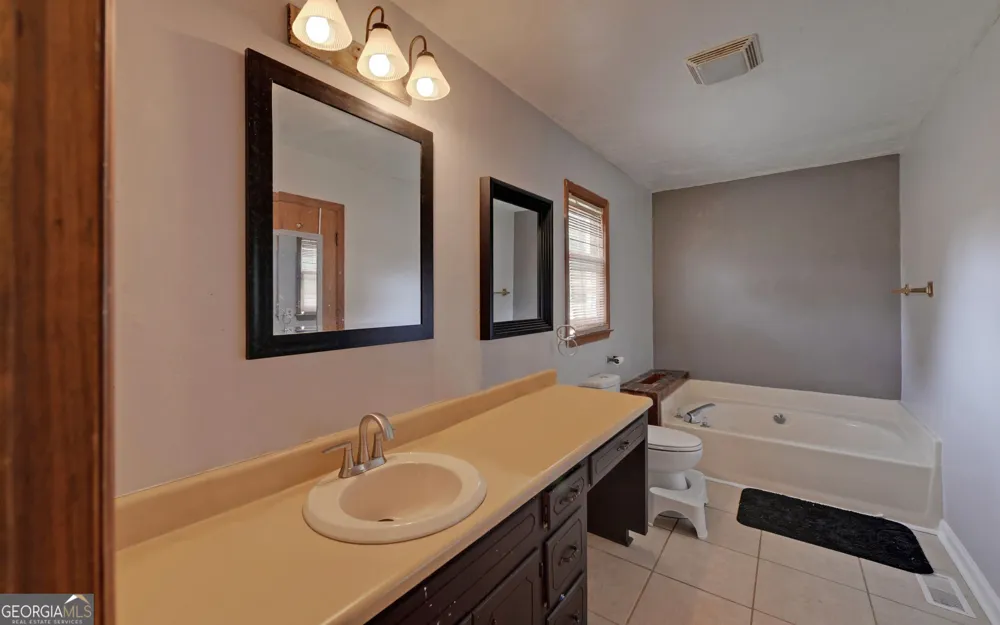 1120 Blair RD Mount Airy, GA 30563
