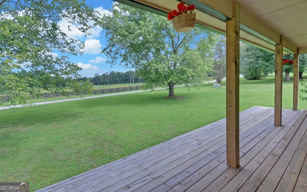 1120 Blair RD Mount Airy, GA 30563