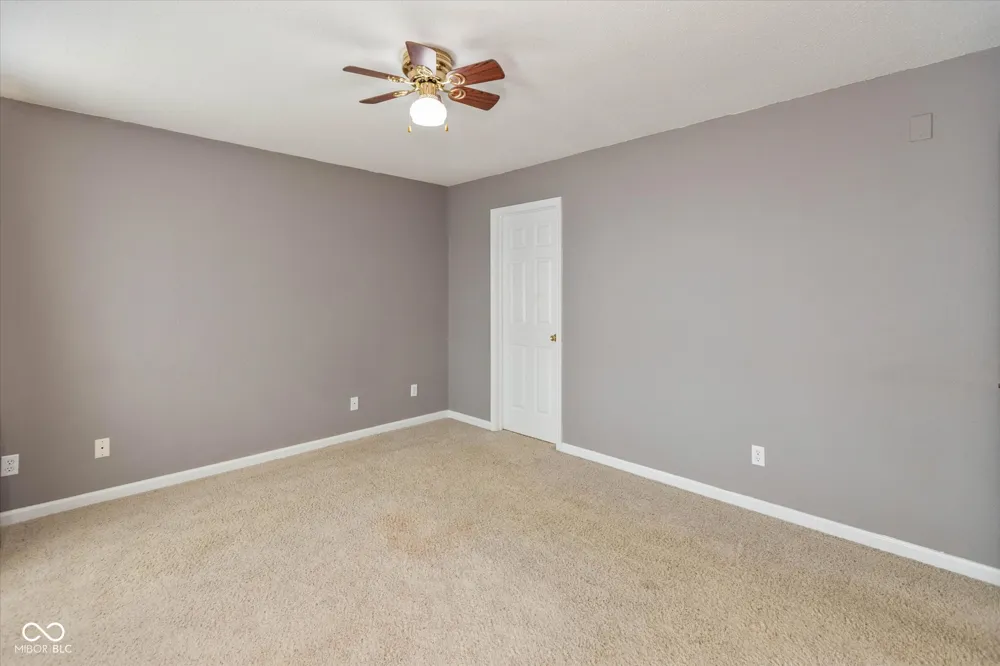1009 Ebony Circle Franklin, IN 46131