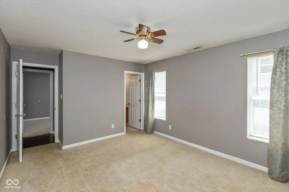 1009 Ebony Circle Franklin, IN 46131