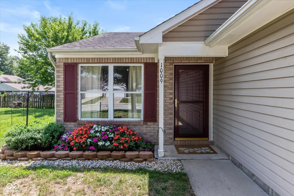 1009 Ebony Circle Franklin, IN 46131