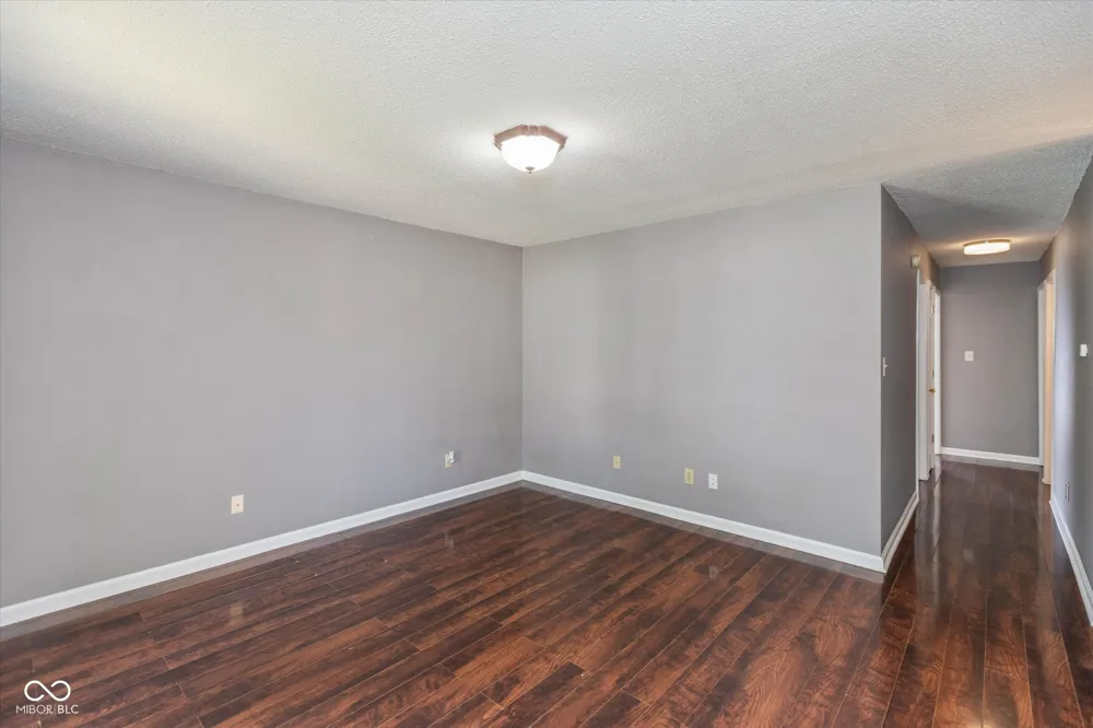 1009 Ebony Circle Franklin, IN 46131