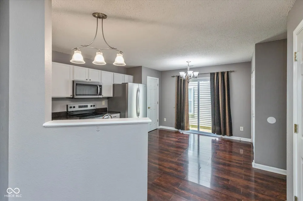1009 Ebony Circle Franklin, IN 46131