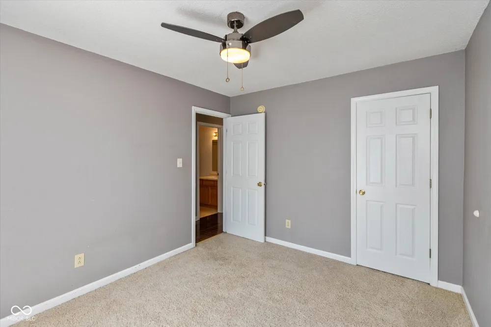 1009 Ebony Circle Franklin, IN 46131