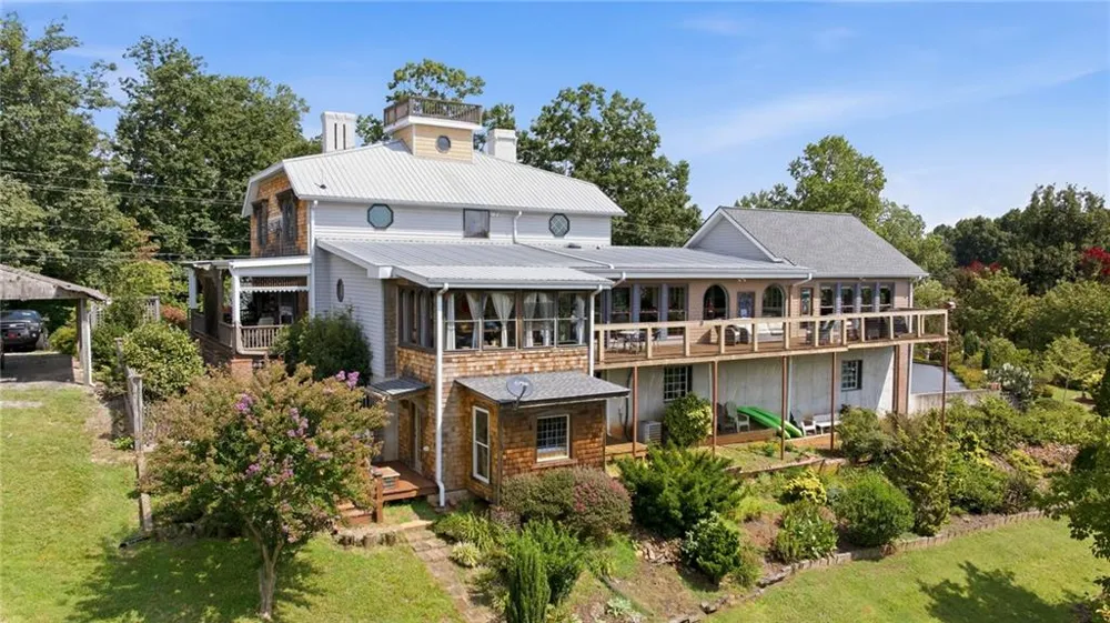 684 Grandview Avenue Mount Airy, GA 30563