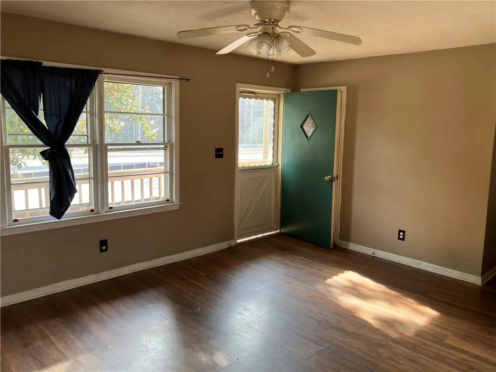 8475 Lee Road Lithia Springs, GA 30122