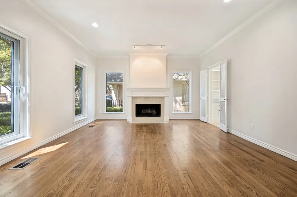 4516 Livingston Avenue Highland Park, TX 75205
