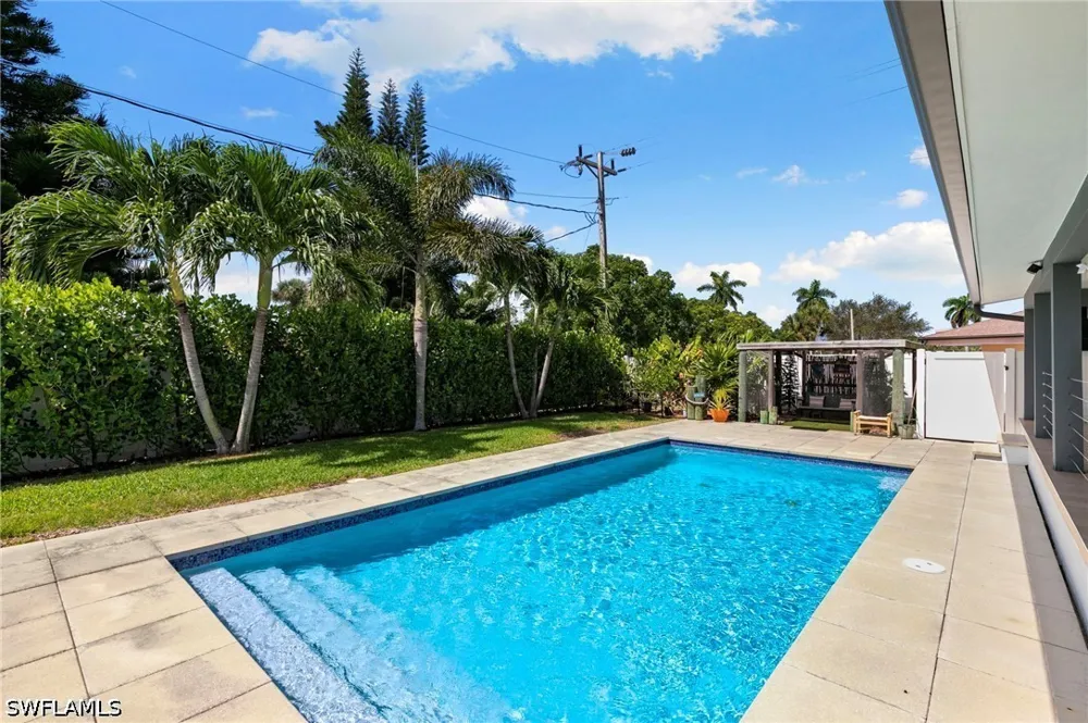 5th Avenue Marco Island, FL 34145
