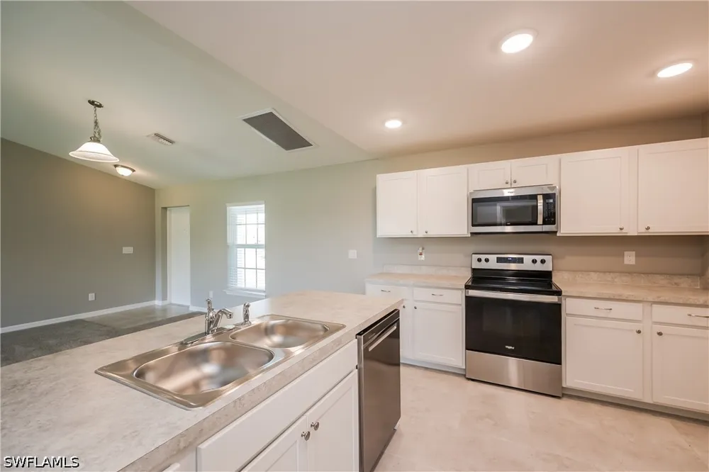 21st Street SW Lehigh Acres, FL 33976
