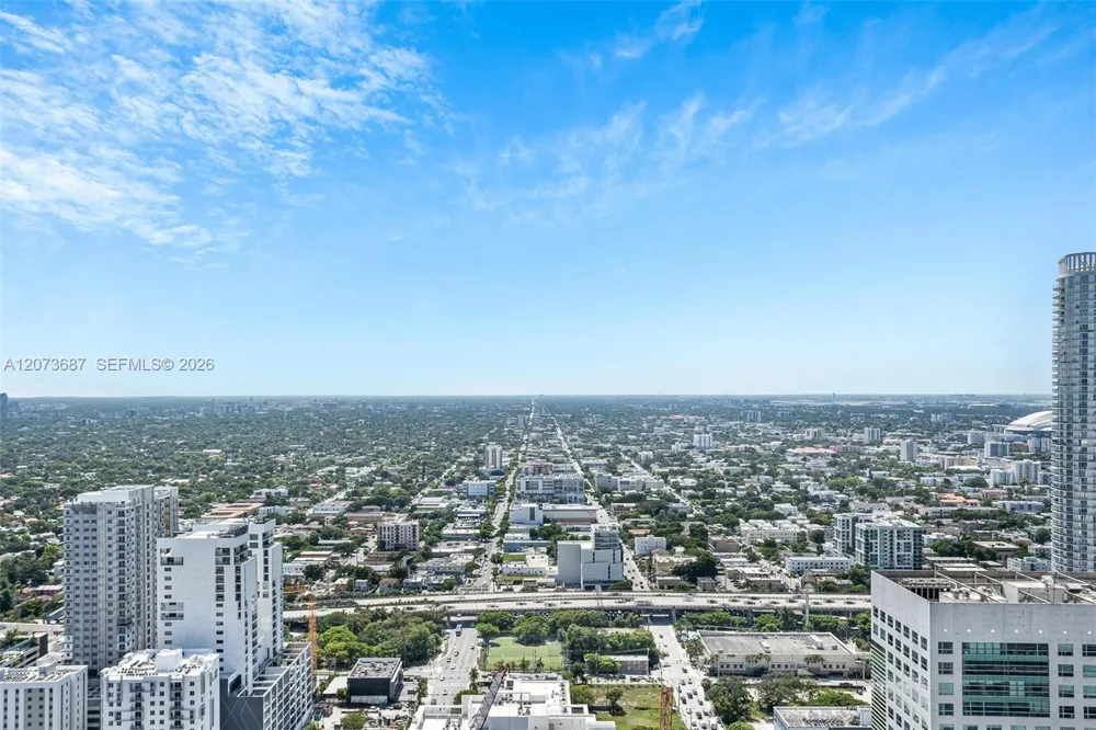 88 SW 7th St #4004 Miami, FL 33130