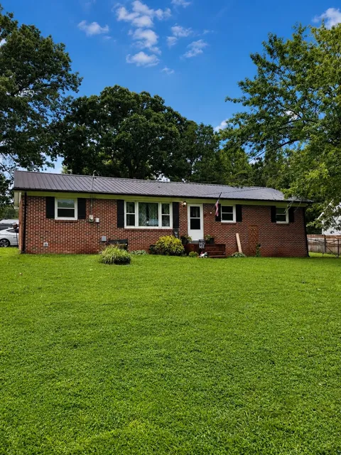 205 Dawn Dr