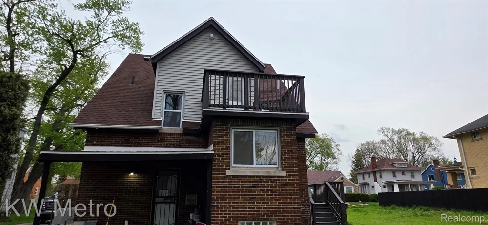 16765 Blackstone Street Detroit City, MI 48219
