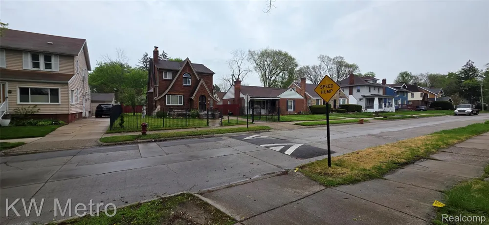 16765 Blackstone Street Detroit City, MI 48219