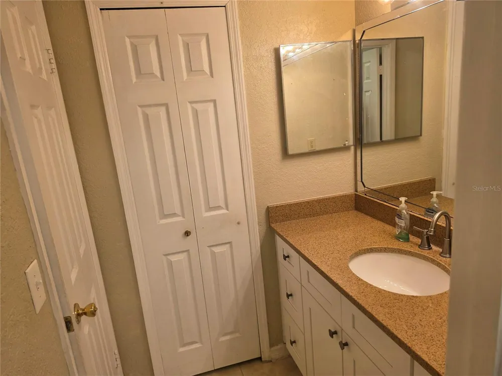3019 ANTIQUE OAKS CIRCLE #127 Winter Park, FL 32792