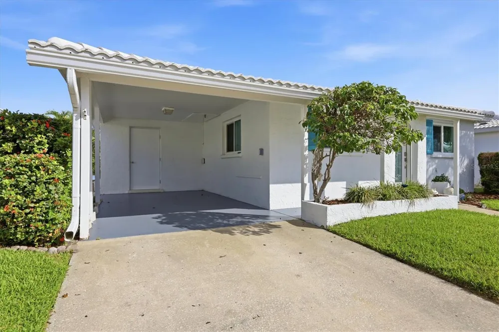 885 SPANISH DRIVE Longboat Key, FL 34228